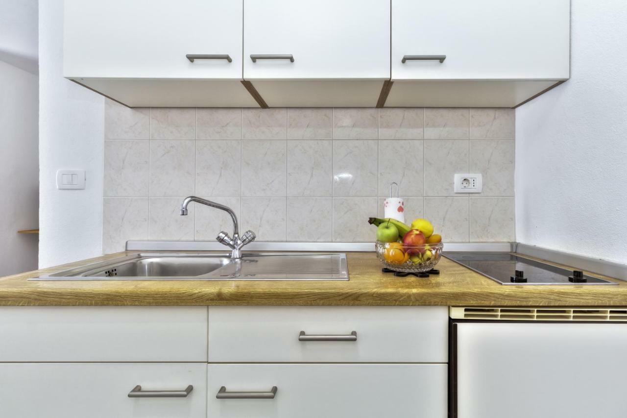 Apartmani Anna Umago Exterior foto