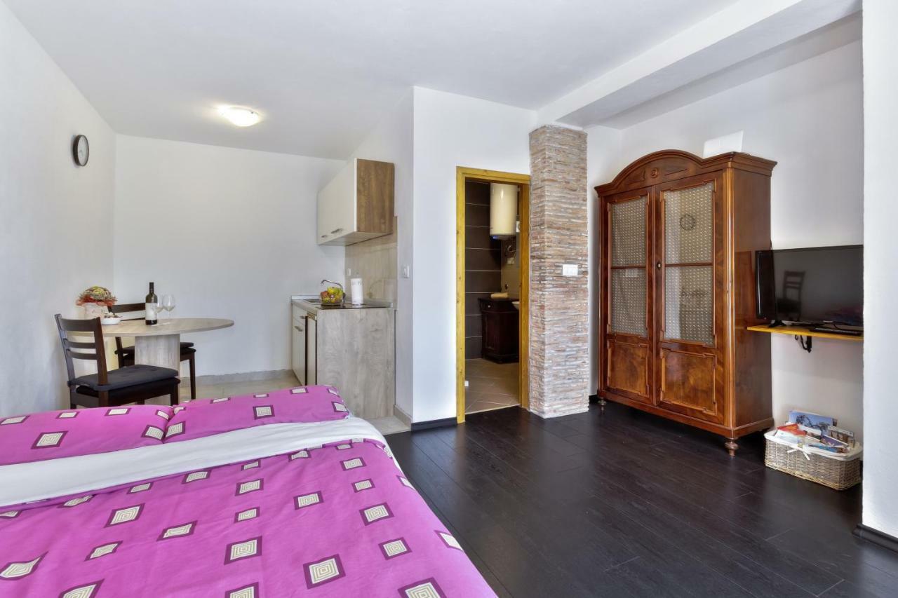Apartmani Anna Umago Exterior foto