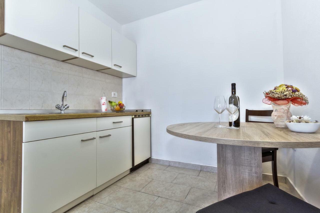 Apartmani Anna Umago Exterior foto