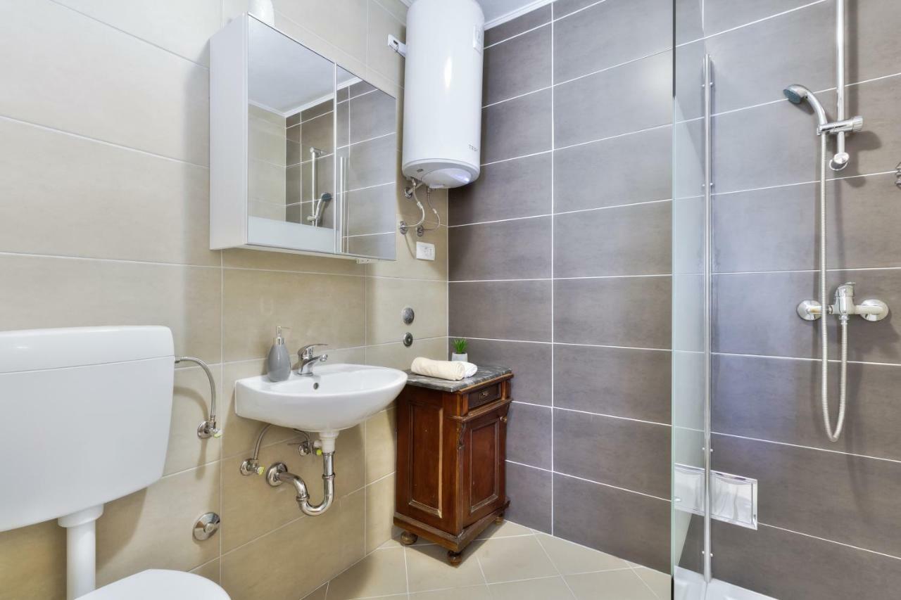 Apartmani Anna Umago Exterior foto